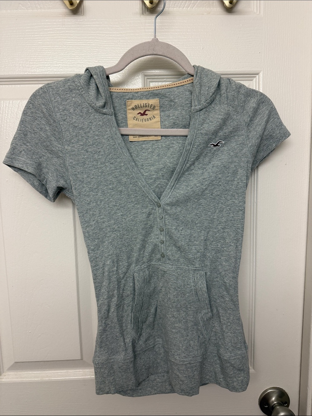 Hollister y2k reissue Short Sleeve Hooded Henley